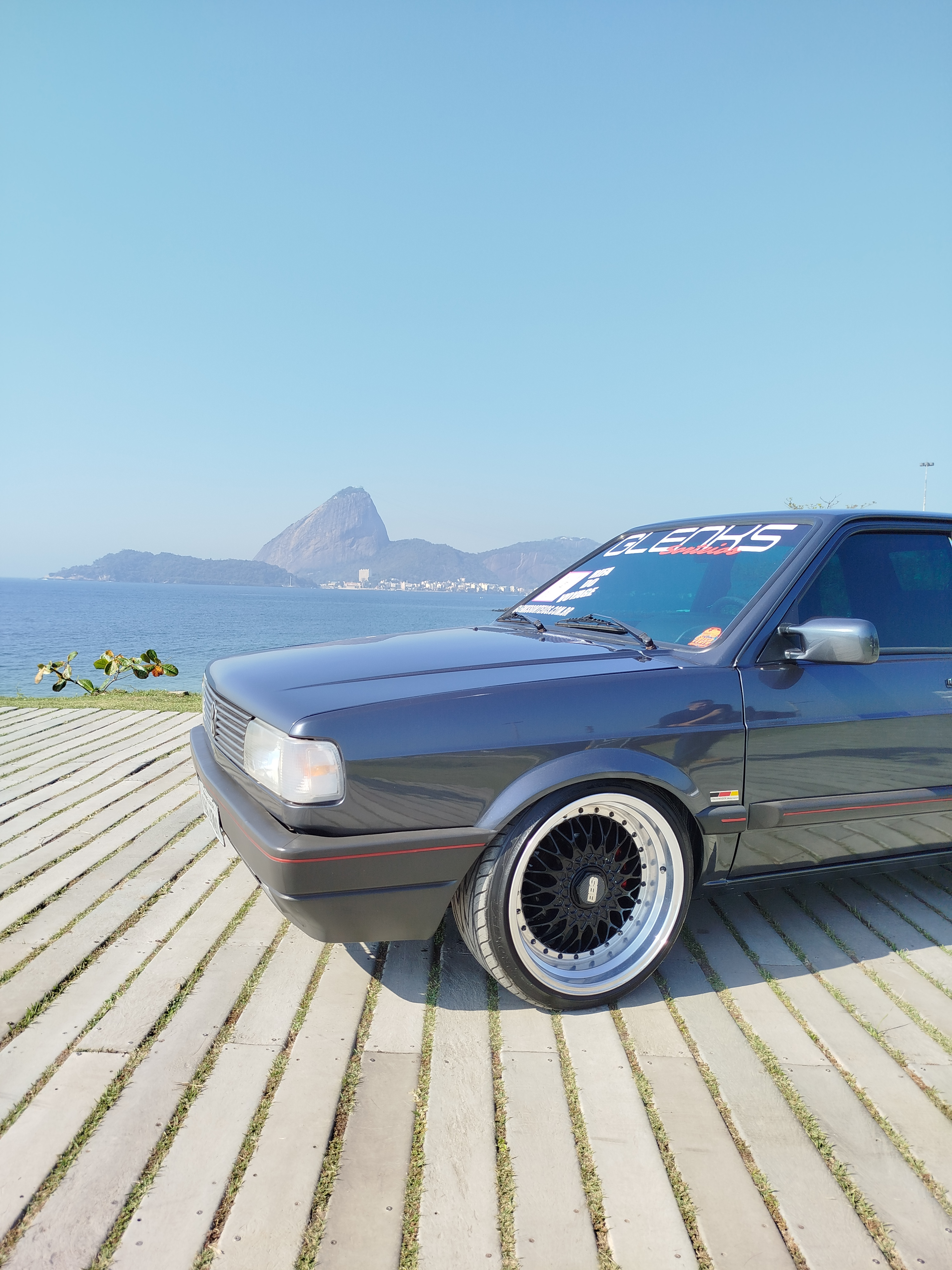 Voyage GL 1.9 4 portas tudo que da!!!